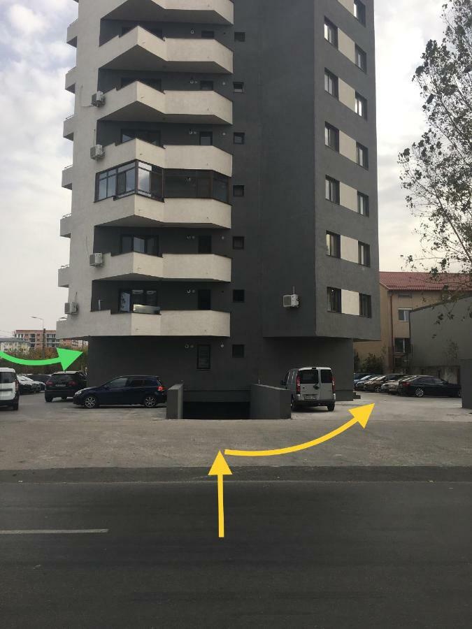 Luxury Flat 8 Near Metro Apartment Bucharest Exterior photo